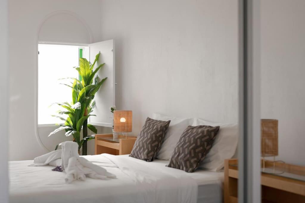Sunset Terrace - Beachfront Apartment With Private Parking Nazaré Exterior photo